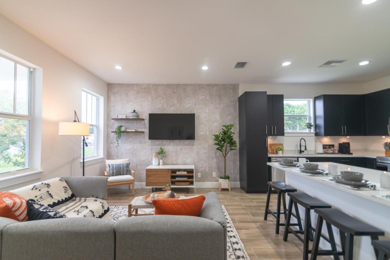 Private Cottage - King Beds, Brand New, Near Beach, Golfing, Shopping & Restaurants 레이크워쓰 외부 사진